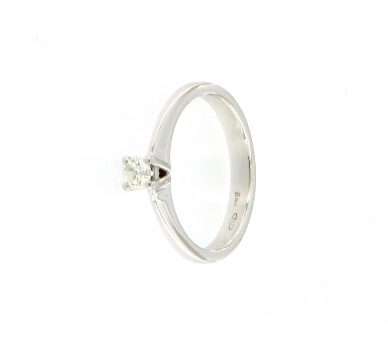 Anello in oro bianco 750\1000 con diamante taglio brillante da 0.15 ct colore h,purezza si1 mis 14