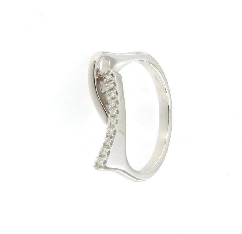 Anello in oro  bianco 750\1000  con diamantini mis. 17