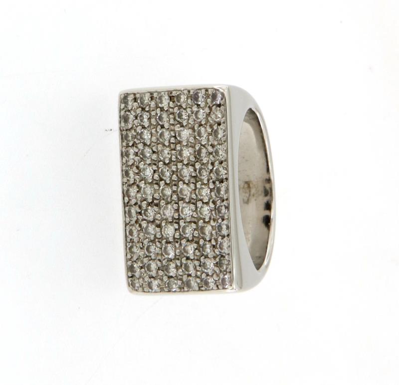Anello in oro bianco 750\1000 con pavè di diamanti mis 13