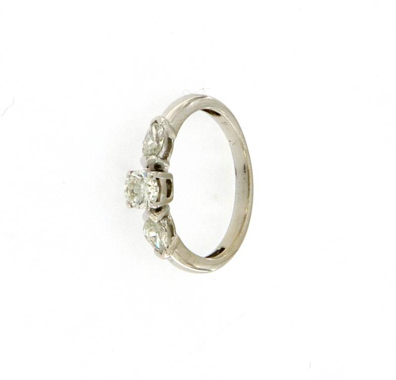 Anello oro bianco 750/1000 con diamantini mis 8