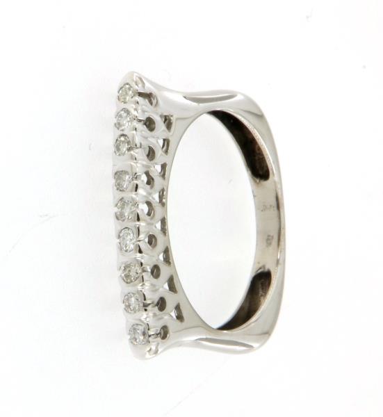 Anello oro bianco 750/1000 squadrato con diamanti mis.14