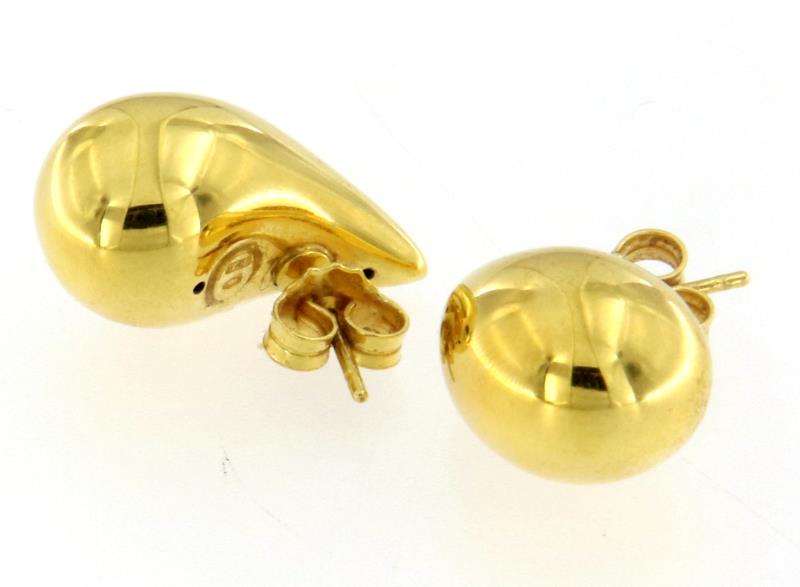 Coppia di orecchini oro giallo 750/1000 chiusura a farfalla bombati